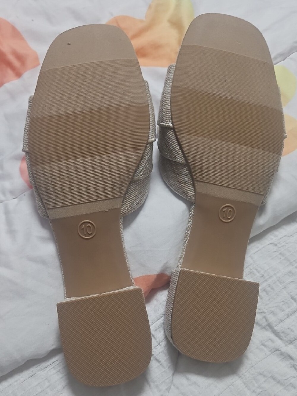 a new day Textured Beige Ruffle Open-Toe Mules Size 10 - Picture 3 of 4